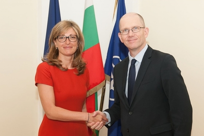 Вицепремиерът Екатерина Захариева проведе среща с постоянния представител на Световната банка за България Тони Томпсън